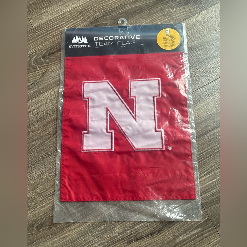 Evergreen Red Decorative Nebraska Huskers Flag with White 'N'